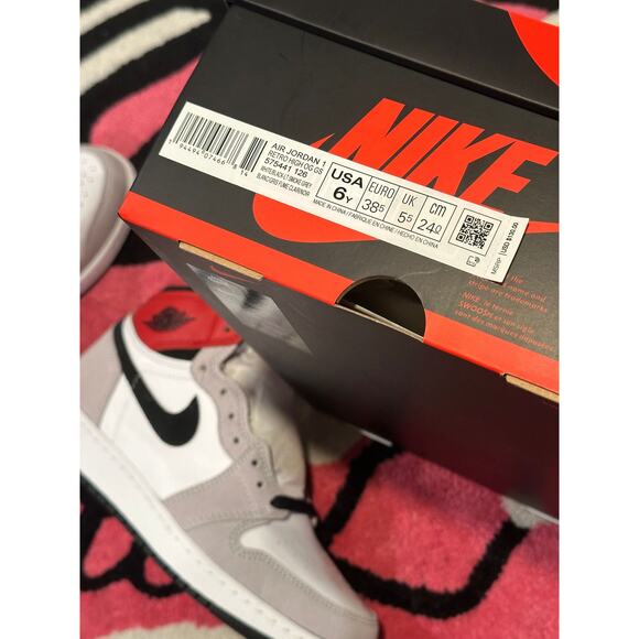 Jordan 1 Retro High Light Smoke Grey GS 6 Y - Picture 8 of 9